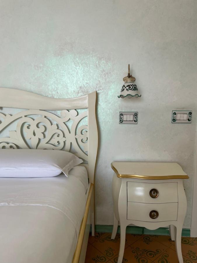 Bed and Breakfast Bellavista Costa D'Amalfi Виетри Экстерьер фото